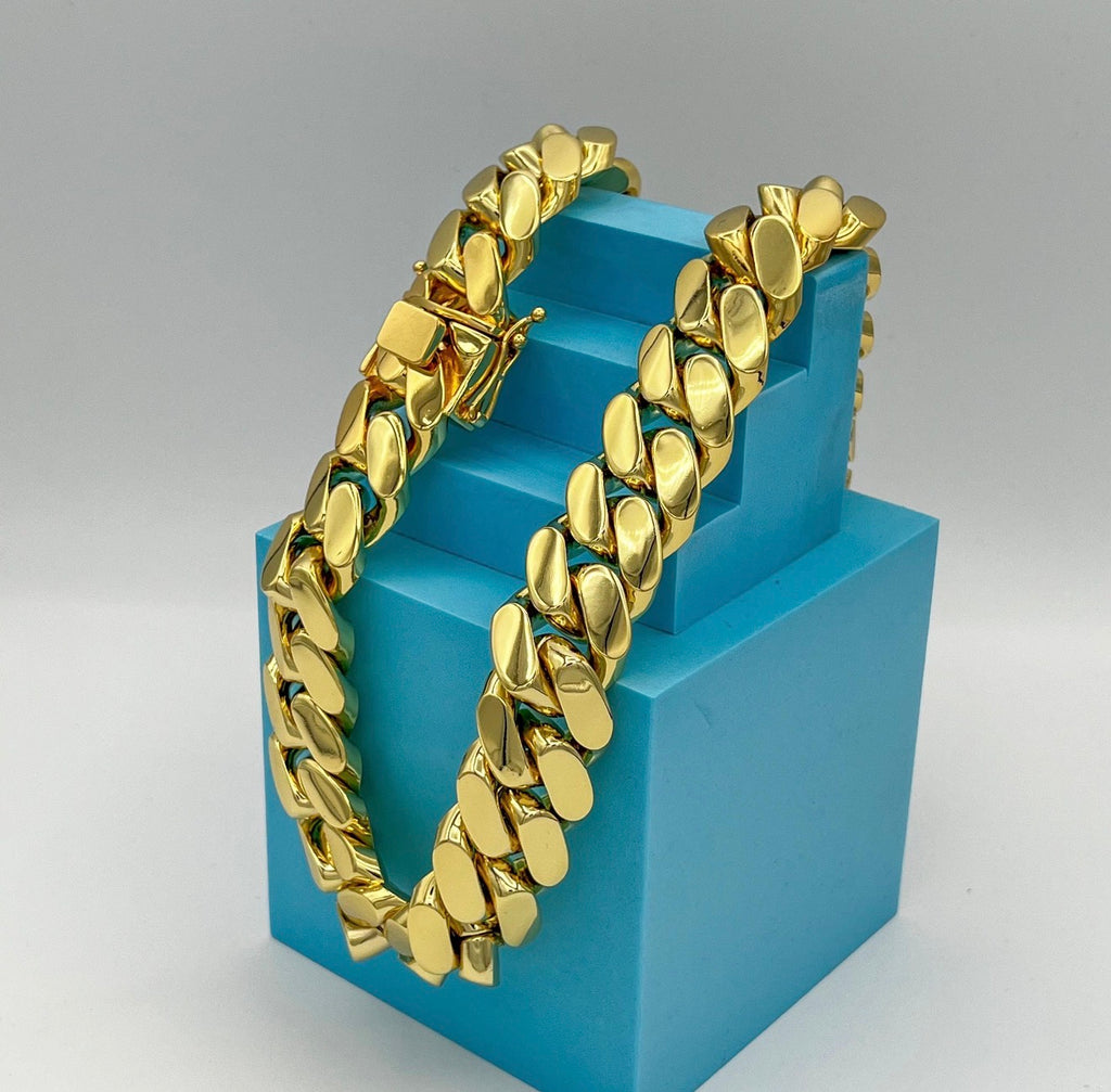 18k Gold Cuban link 20mm
